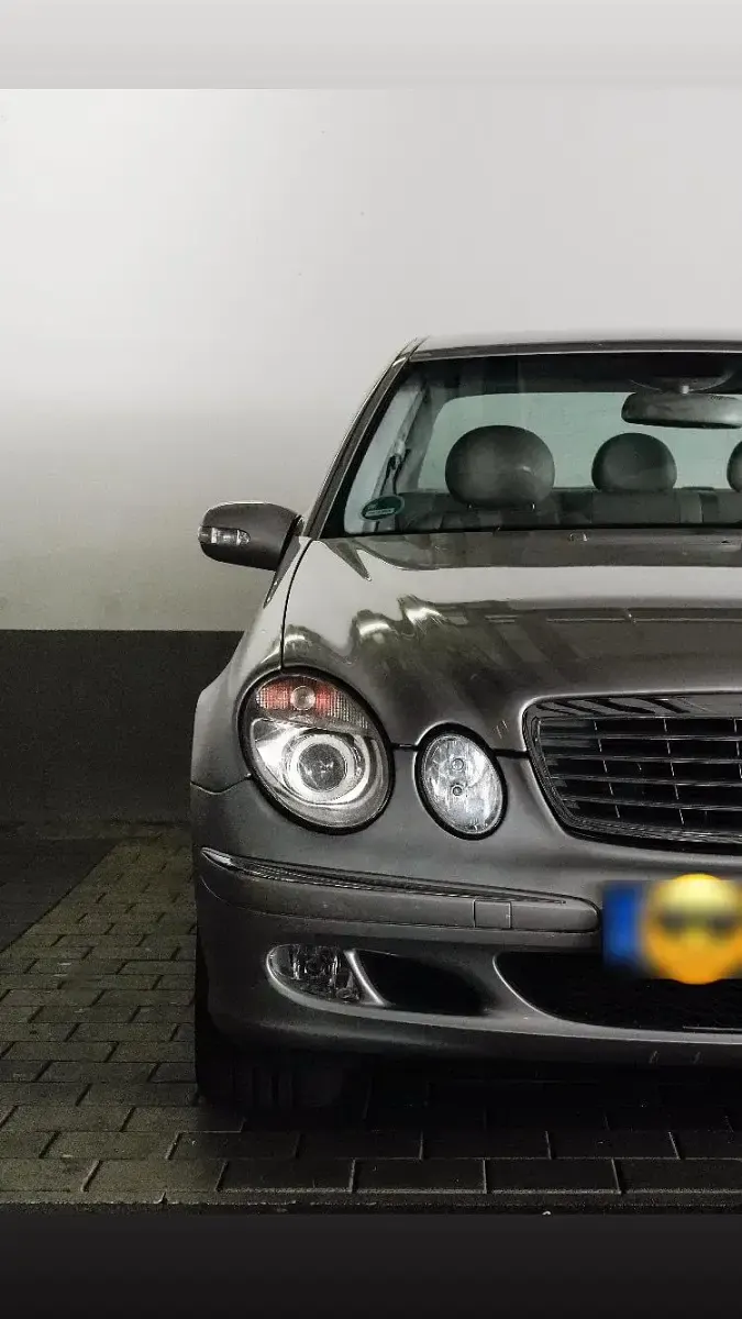 Gebraucht Mercedes E270 Elegance 177 PS (130 kW) 2003 Grau Limousine