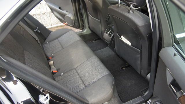 Gebraucht Mercedes C200 184 PS (135 kW) 2008 Schwarz metallic Limousine