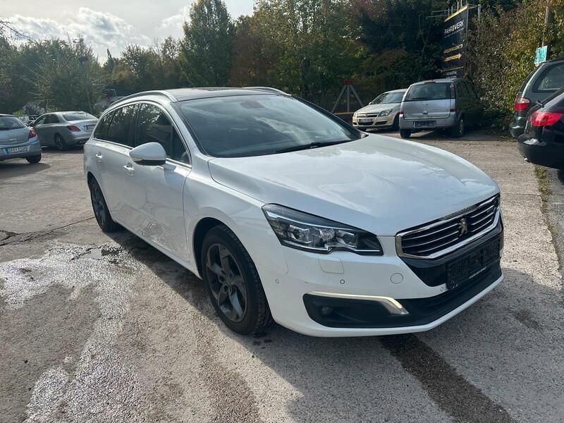 Weiß Gebraucht 2016 Peugeot 508 Allure Kombi | 10.500 € (Fairer Preis) - Bild 1/4