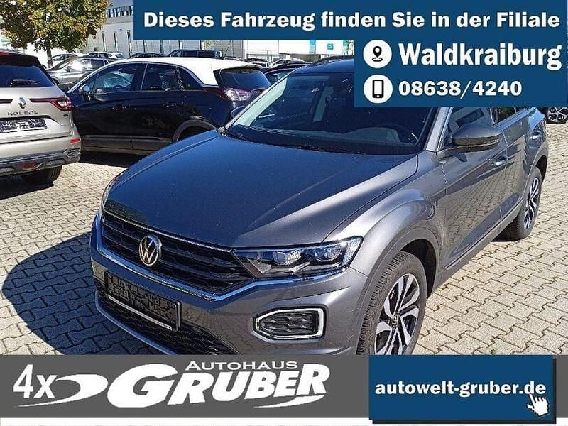 Grau metallic Gebraucht 2021 VW T-Roc Active SUV | 21.690 € (Guter Preis) - Bild 1/4