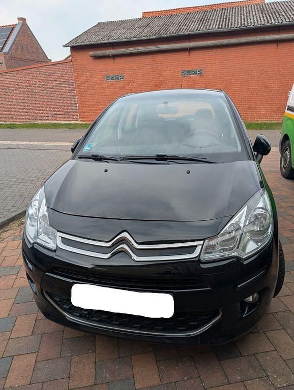 Schwarz Gebraucht 2015 Citroën C3 PureTech Kleinwagen | 5.400 € (Fairer Preis) - Bild 1/1