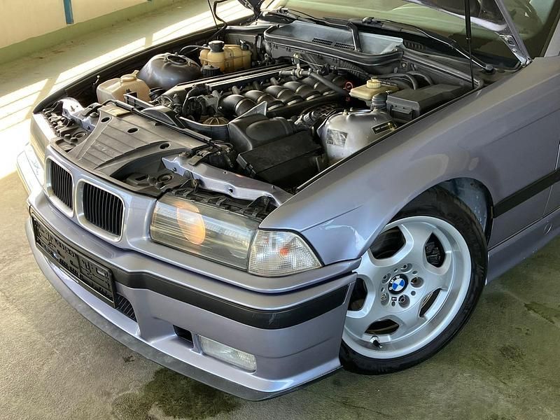 Gebraucht BMW M3 286 PS (210 kW) 1994 Avusblau Coupé