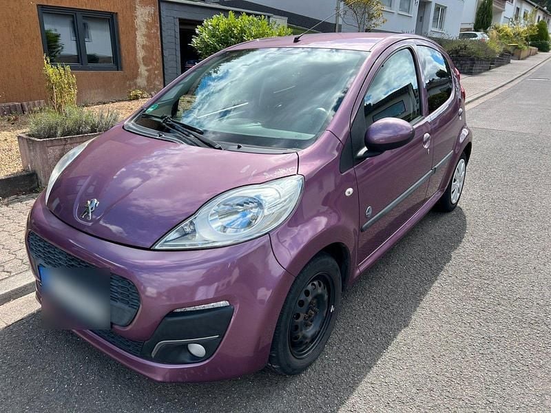 Violet Gebraucht 2012 Peugeot 107 Envy Kleinwagen | 4.300 € (Fairer Preis) - Bild 1/4