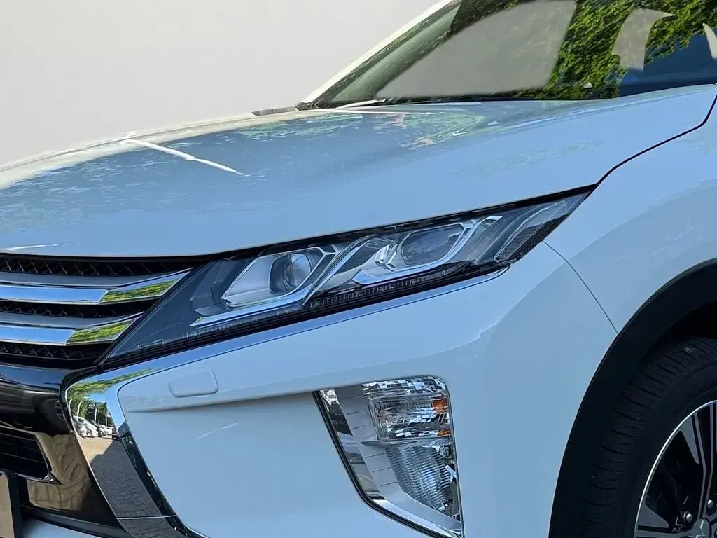 Gebraucht Mitsubishi Eclipse Cross Diamant Edition 163 PS (119 kW) 2019 Andenweiß SUV
