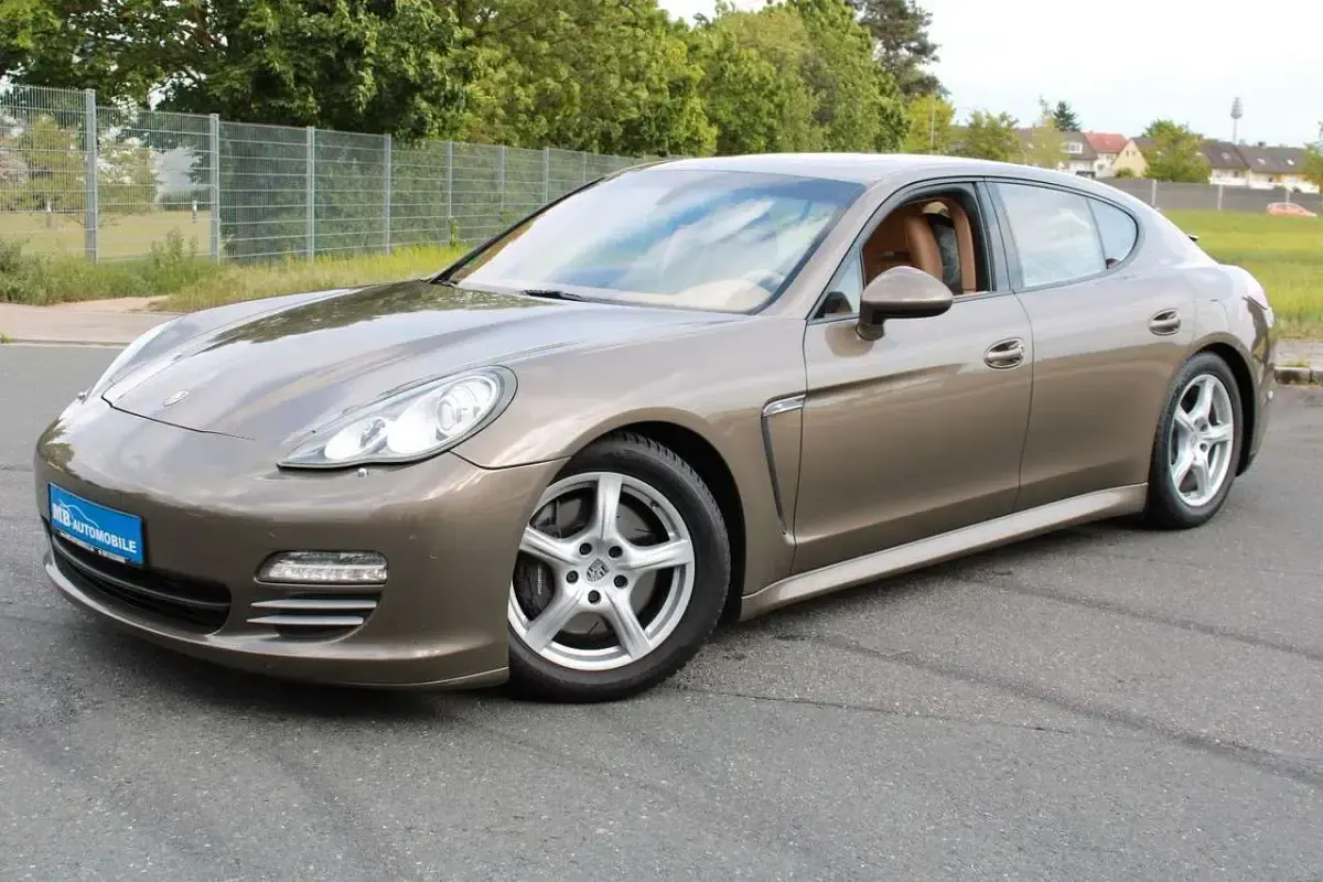 Gebraucht Porsche Panamera 4 299 PS (219 kW) 2010 Libell tuerkis/ocean jade Kleinwagen