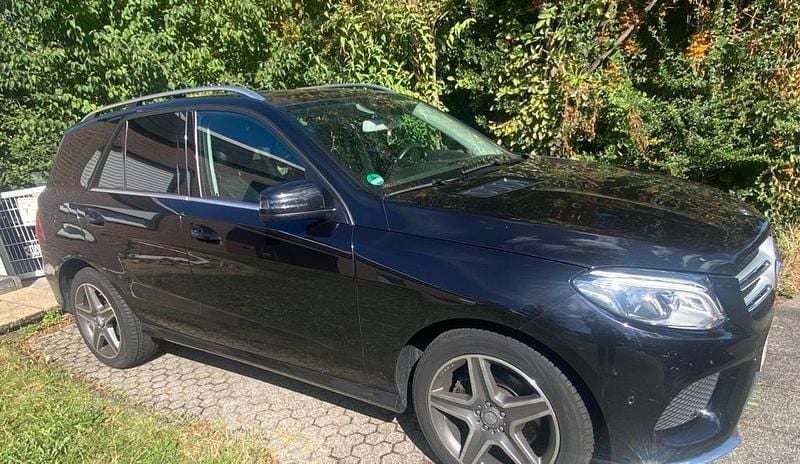 Gebraucht Mercedes GLE350 258 PS (189 kW) 2017 Schwarz SUV