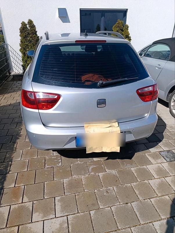 Gebraucht Seat Exeo 143 PS (105 kW) 2014 Silber Kombi