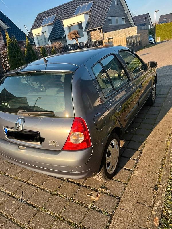 Gebraucht Renault Clio II 2005 Andere farben Kleinwagen