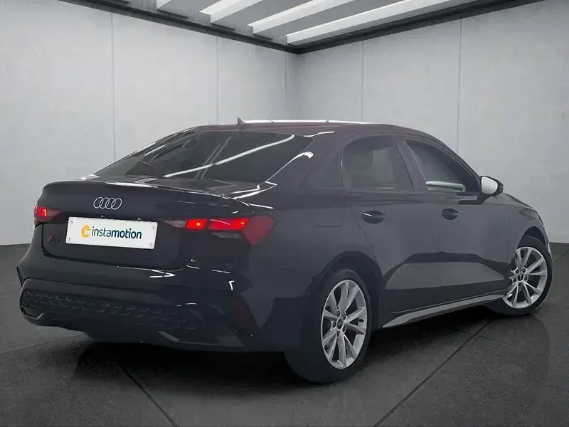 Używany Audi A3 150 KM (110 kW) 2024 Czarny Sedan/Limuzyna