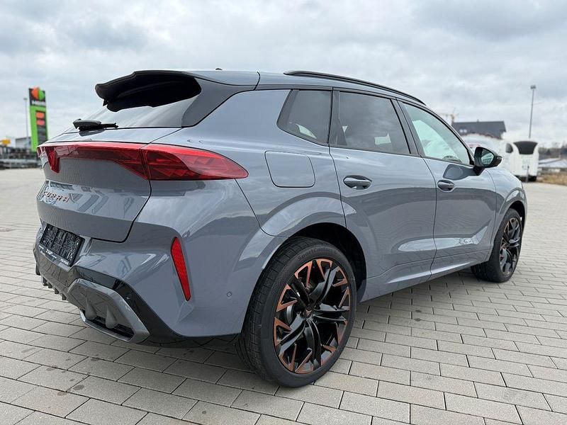 Neu Cupra Terramar VZ 265 PS (194 kW) 2025 Grau SUV