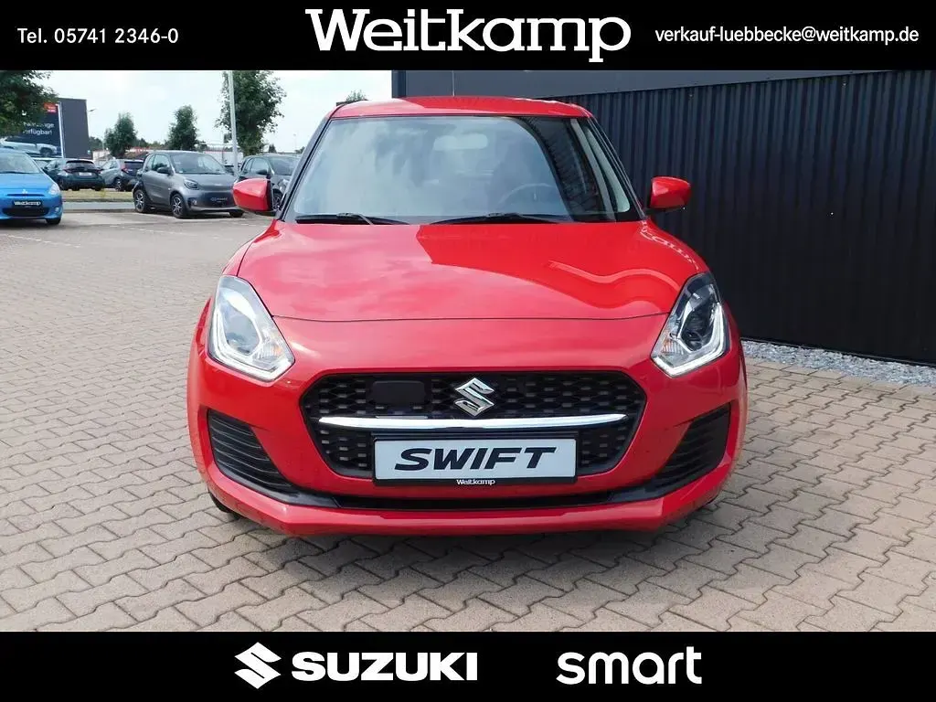 Gebraucht Suzuki Swift Club 83 PS (61 kW) 2023 Rot Kleinwagen