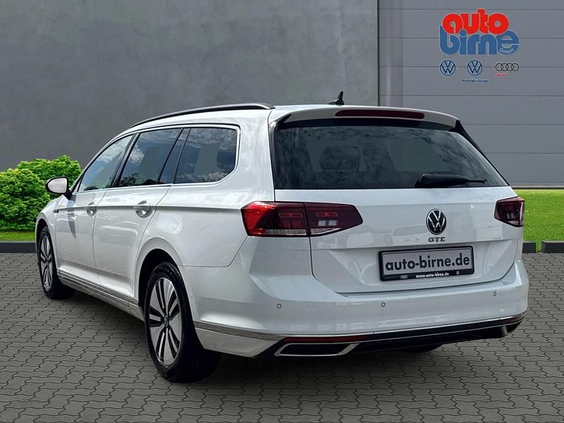 Gebraucht VW Passat GTE 218 PS (160 kW) 2021 Pure white Kombi