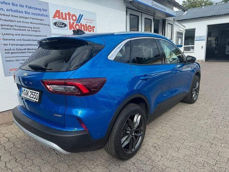 Gebraucht Ford Kuga Titanium 179 PS (131 kW) 2025 Blau SUV