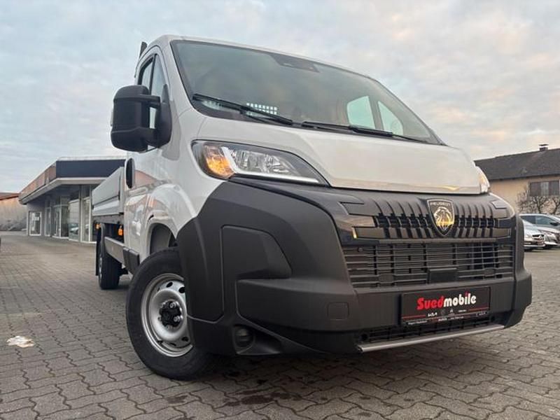 Neu Peugeot Boxer 120 PS (88 kW) 2025 Van