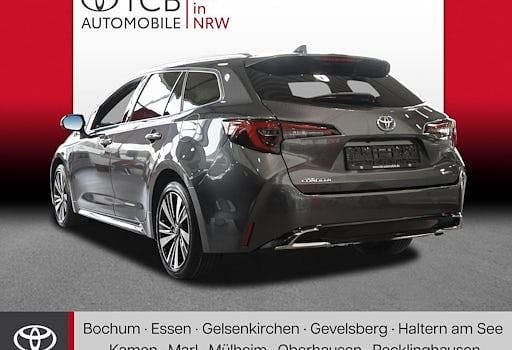 Neu Toyota Corolla 180 PS (132 kW) 2026 Grau Kombi