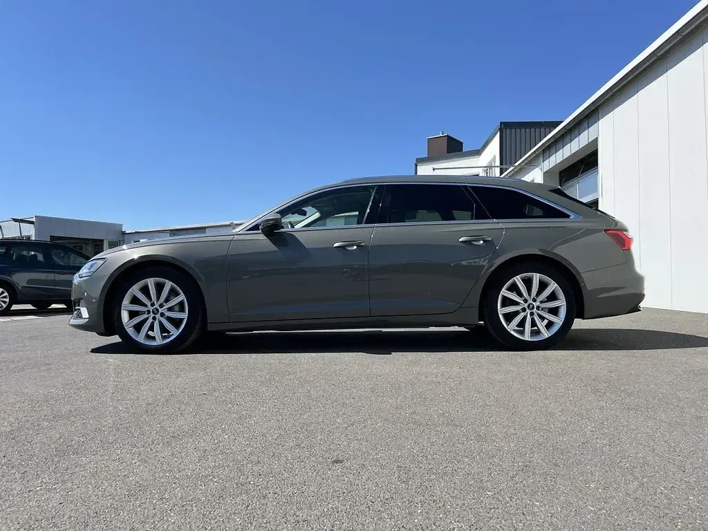 Gebraucht Audi A6 Sport 265 PS (194 kW) 2023 Chronosgrau Kombi