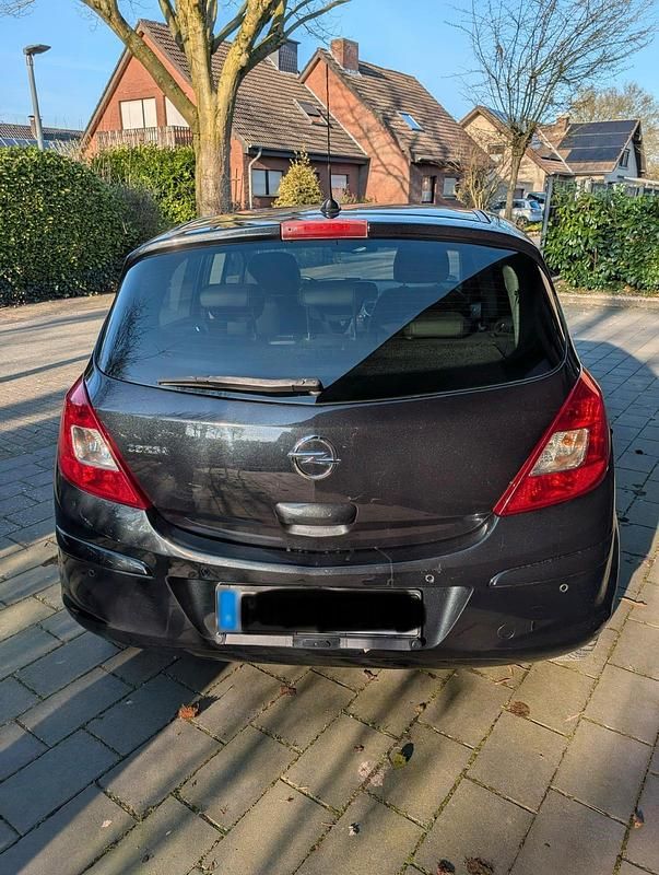 Gebraucht Opel Corsa Innovation 100 PS (73 kW) 2013 Schwarz Kleinwagen