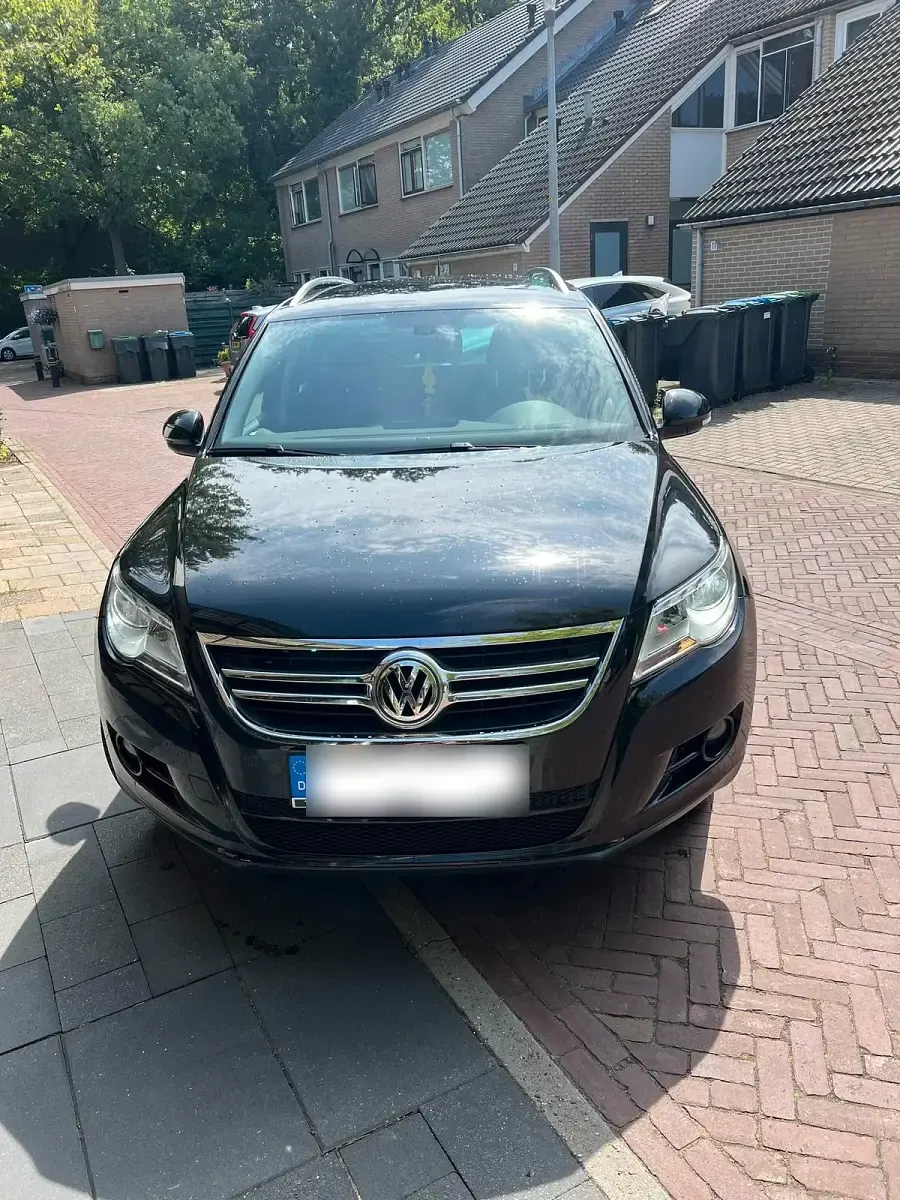 Gebraucht VW Tiguan Sportline 122 PS (89 kW) 2010 Schwarz SUV