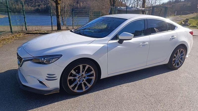 Weiß Gebraucht 2015 Mazda 6 Sports-Line Limousine | 13.990 € (Teuer) - Bild 1/4