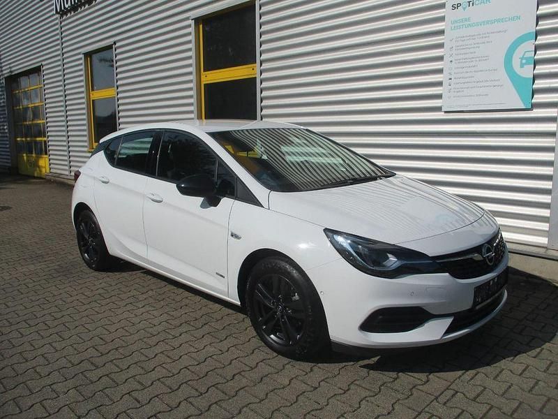 Gebraucht Opel Astra Design & Tech 131 PS (96 kW) 2021 Weiß Limousine