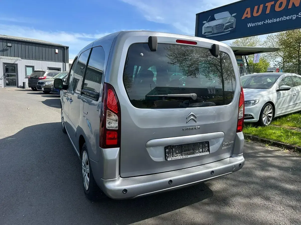 Gebraucht Citroën Berlingo SELECTION 120 PS (88 kW) 2018 Grau Van / Kleinbus