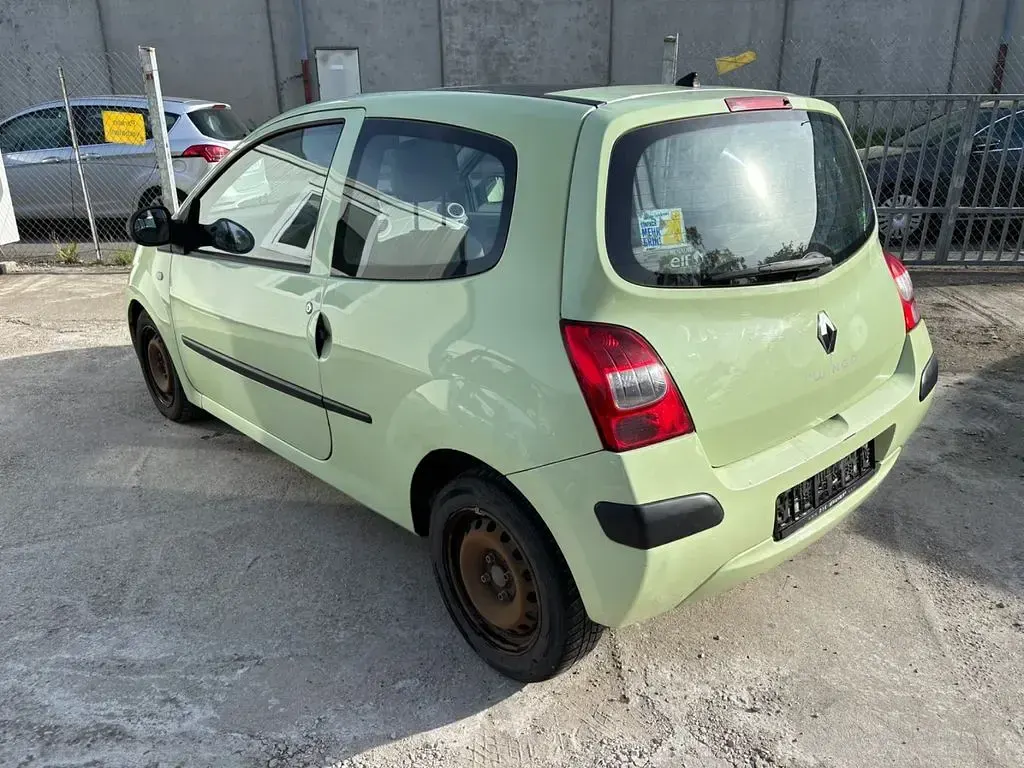Usado Renault Twingo Expression 58 HP (42 kW) 2008 Verde Citadino