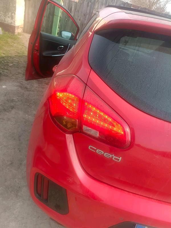 Gebraucht Kia Ceed GT GT 204 PS (150 kW) 2013 Rot Limousine