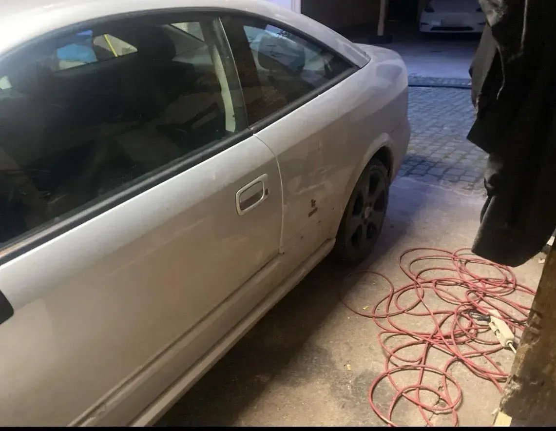 Gebraucht Opel Astra 150 PS (110 kW) 2000 Silber Coupé