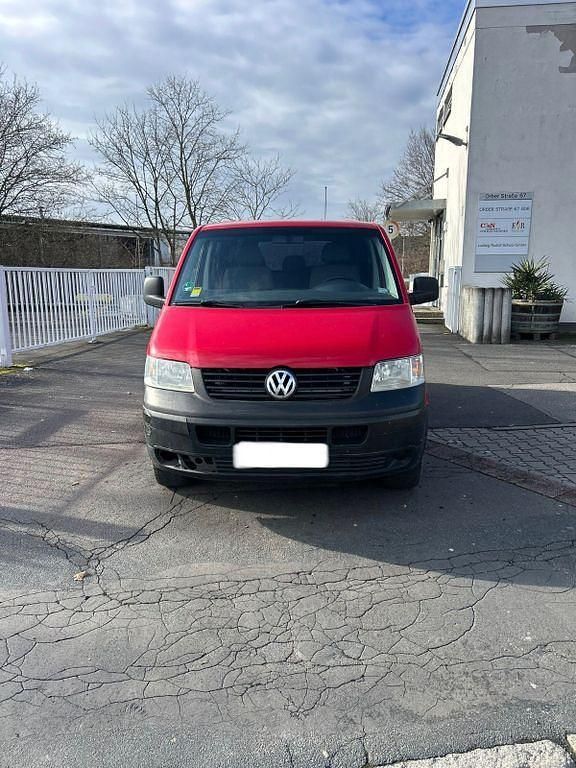 Gebraucht VW T5 131 PS (96 kW) 2008 Rot Van