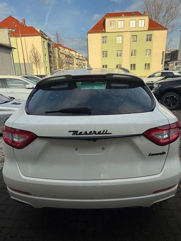 Gebraucht Maserati Levante 430 PS (316 kW) 2016 Weiß SUV