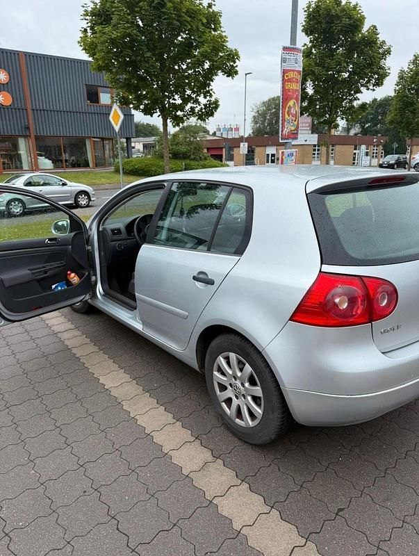 Gebraucht VW Golf V 75 PS (55 kW) 2004 Grau Kleinwagen