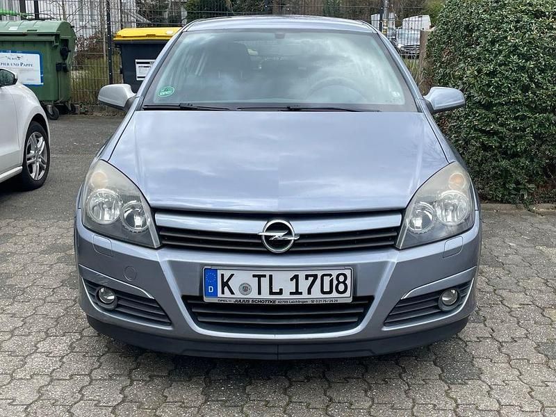 Gebraucht Opel Astra 90 PS (66 kW) 2005 Grau Limousine