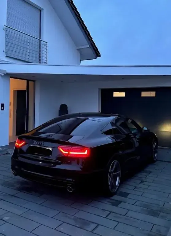 Gebraucht Audi A5 Sportback Ambiente 245 PS (180 kW) 2014 Schwarz Kleinwagen