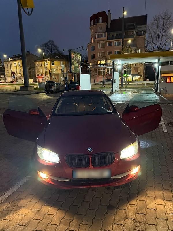 Rot Gebraucht 2010 BMW 320 Coupé | 8.000 € (Fairer Preis) - Bild 1/4