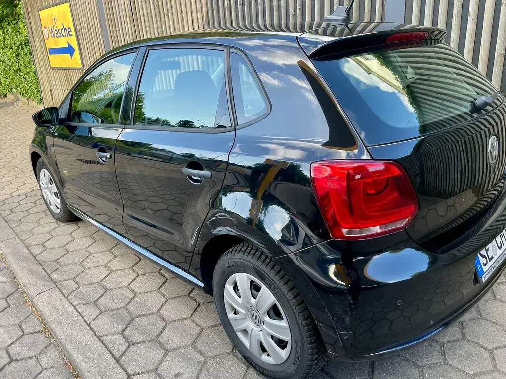 Gebraucht VW Polo Trendline 75 PS (55 kW) 2012 Schwarz Kleinwagen