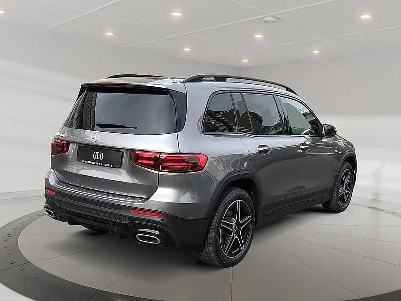 Gebraucht Mercedes GLB200 163 PS (119 kW) 2025 Grau metalliclack mountaingrau SUV