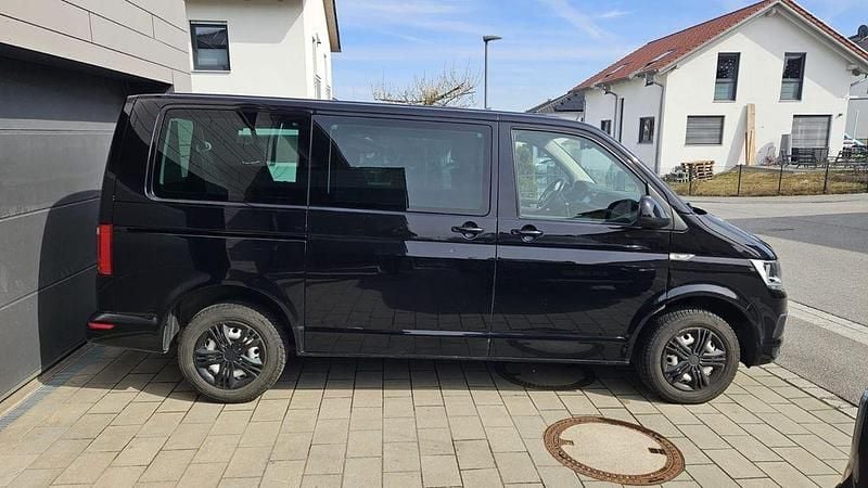 Gebraucht VW T6 Comfortline 150 PS (110 kW) 2016 Schwarz Van