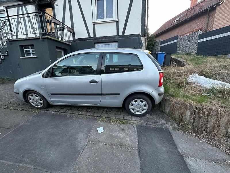 Silber Gebraucht 2004 VW Polo Kleinwagen | 500 € (Superpreis) - Bild 1/1