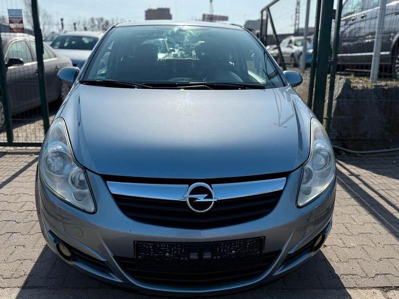 Gebraucht Opel Corsa Edition 90 PS (66 kW) 2007 Silber Kleinwagen