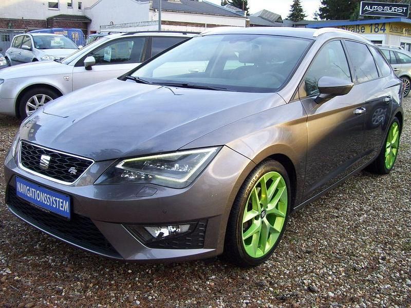 Grau Gebraucht 2014 Seat Leon ST FR Kombi | 10.550 € (Fairer Preis) - Bild 1/4