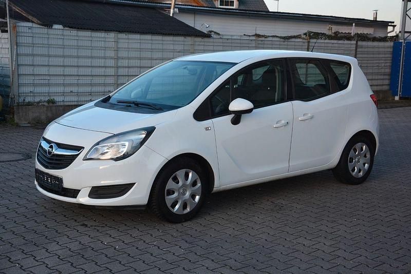 Gebraucht Opel Meriva 101 PS (74 kW) 2014 Weiß Van / Kleinbus