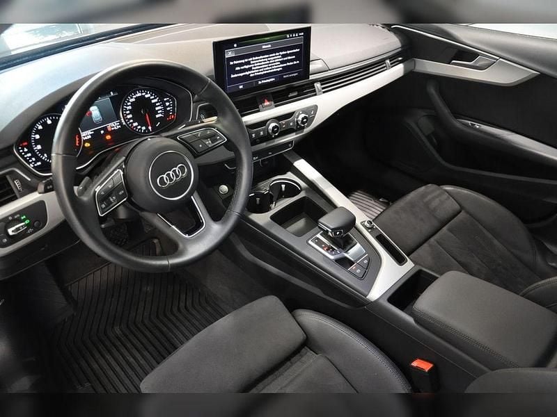 Gebraucht Audi A4 Advanced Plus 150 PS (110 kW) 2021 Grau Kombi
