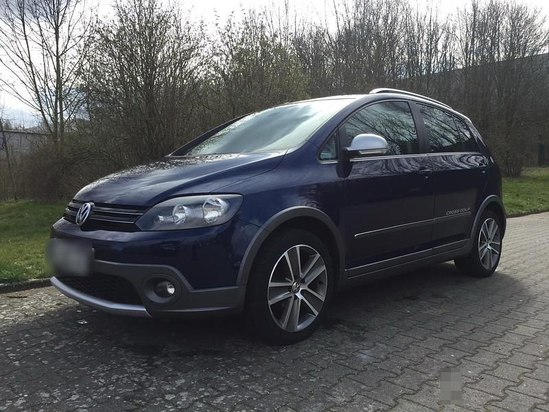 Gebraucht VW Golf VI 140 PS (102 kW) 2010 Blau Kleinwagen