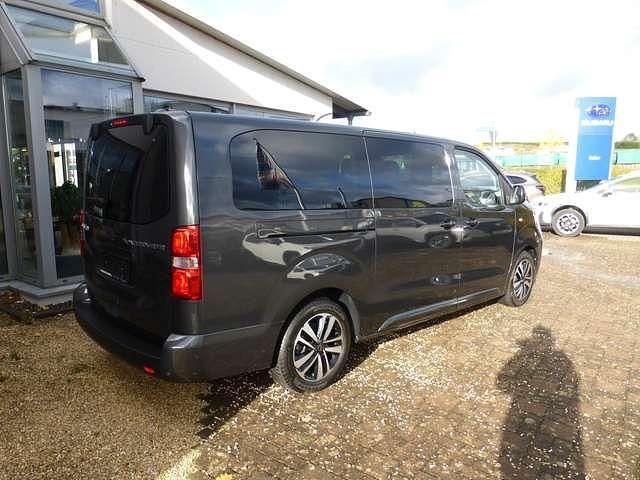 Gebraucht Citroën Spacetourer 177 PS (130 kW) 2024 Titanium grau metallic Van / Kleinbus