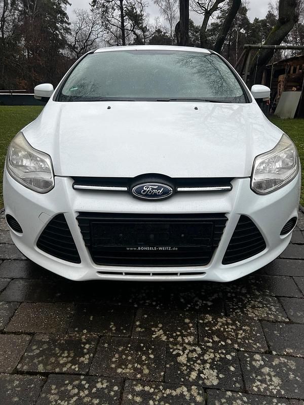 Second-hand Ford Focus 95 CP (69 kW) 2012 Alb Break