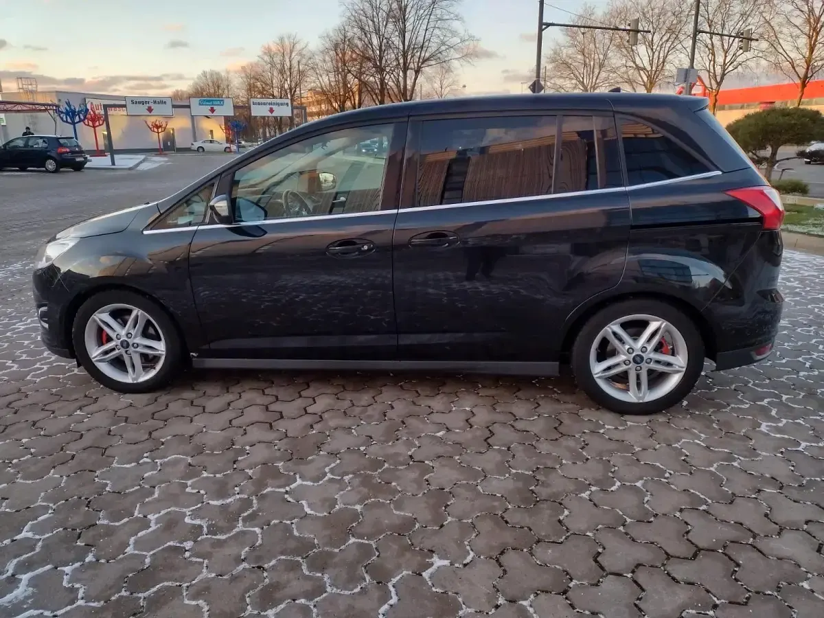 Gebraucht Ford C-MAX 116 PS (85 kW) 2011 Schwarz Van / Kleinbus