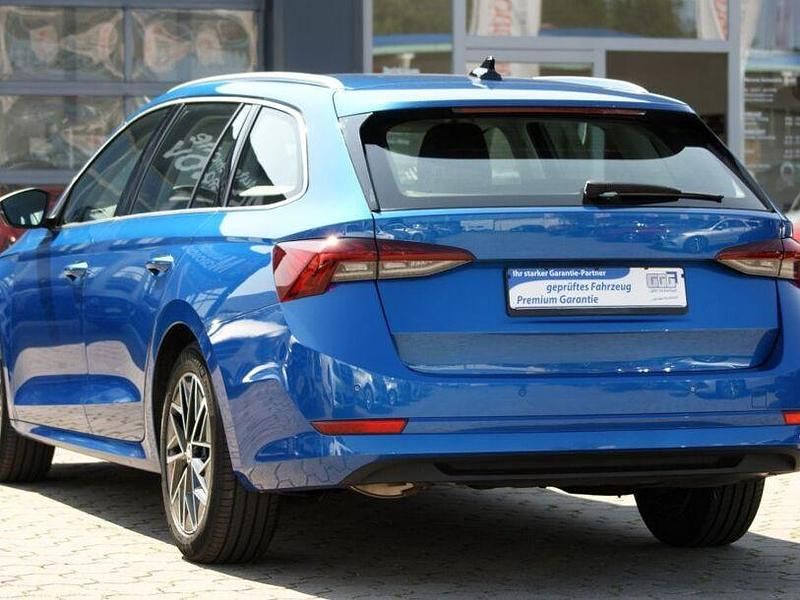 Gebraucht Skoda Octavia Style 150 PS (110 kW) 2021 Blau Kombi