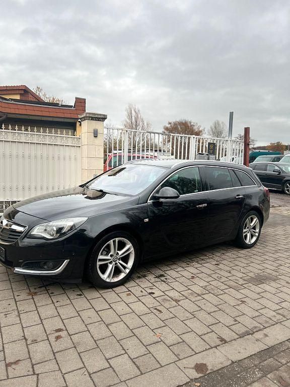 Gebraucht Opel Insignia Business Innovation 136 PS (100 kW) 2016 Schwarz Kombi