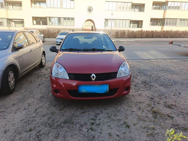 Second-hand Renault Clio II 65 CP (47 kW) 2009 Roșu Berlinǎ