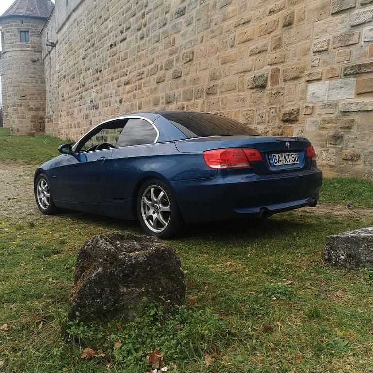 Gebraucht BMW 335 Cabriolet Sport Line 306 PS (225 kW) 2007 Blau Cabrio